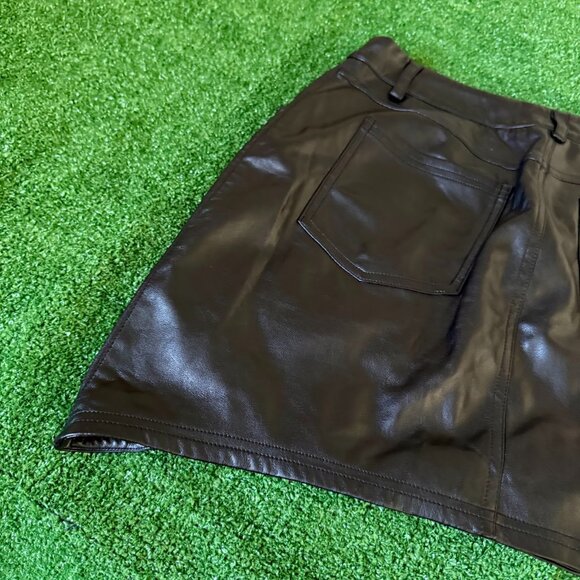 Forever 21 Women’s Mini Retro Bodycon Vegan Leather Lining Skirt in Black Size L - Picture 11 of 14